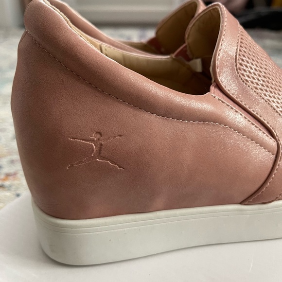 DANSKIN PINK VEGAN LEATHER FLOATER SIZE 9 - Picture 4 of 11